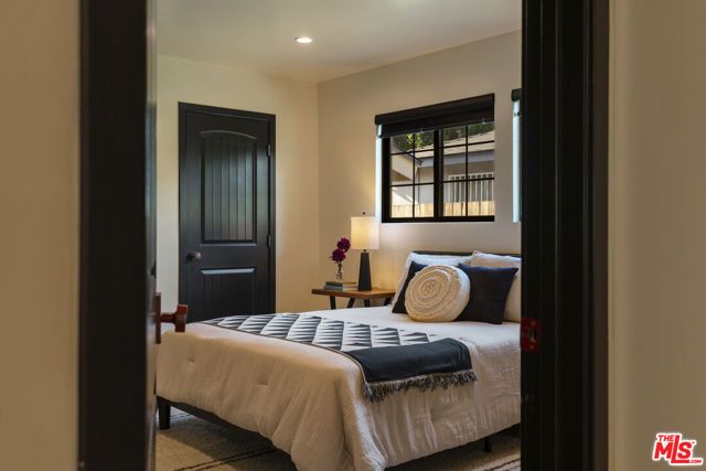 4440 Sylmar Avenue, Sherman Oaks, CA 91423