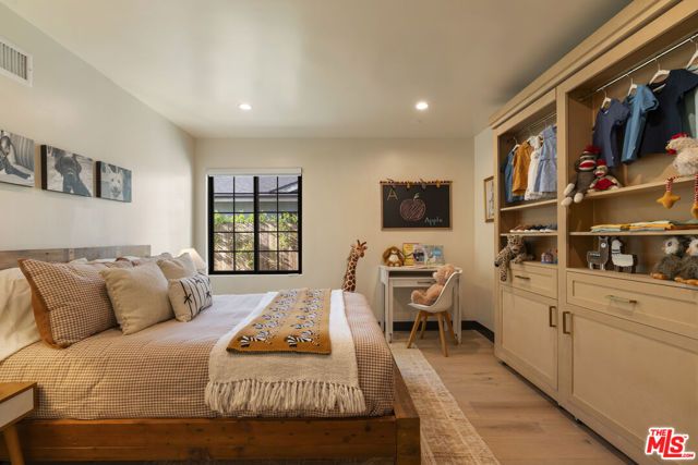 4440 Sylmar Avenue, Sherman Oaks, CA 91423