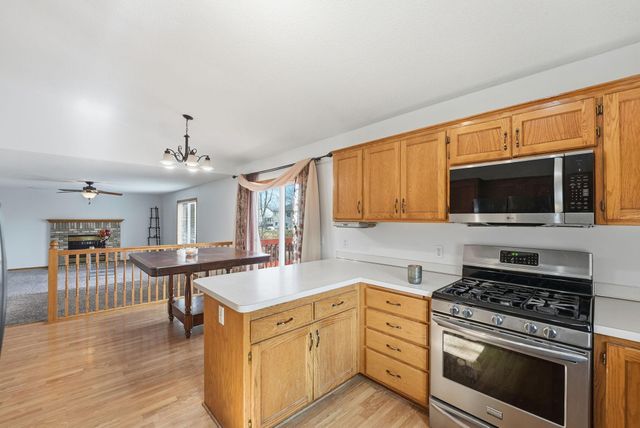 8824 Oregon Avenue N, Brooklyn Park, MN 55445