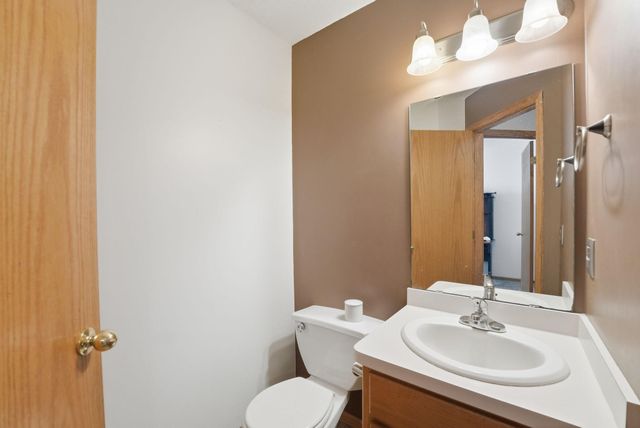 8824 Oregon Avenue N, Brooklyn Park, MN 55445