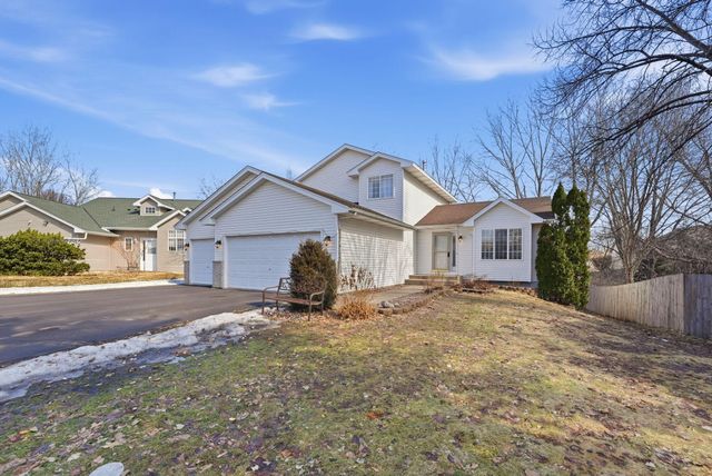 8824 Oregon Avenue N, Brooklyn Park, MN 55445