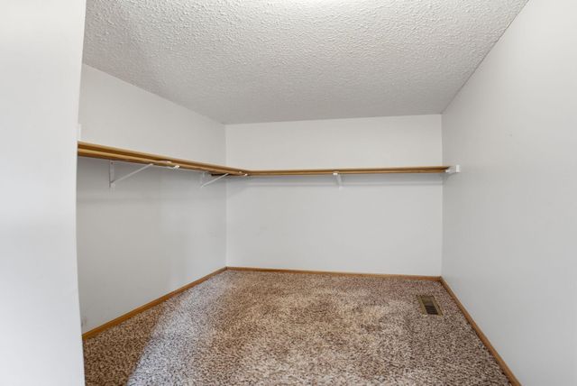 8824 Oregon Avenue N, Brooklyn Park, MN 55445