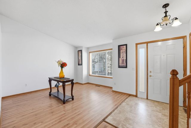 8824 Oregon Avenue N, Brooklyn Park, MN 55445