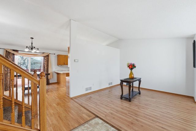 8824 Oregon Avenue N, Brooklyn Park, MN 55445