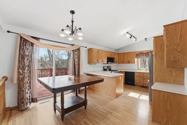 8824 Oregon Avenue N, Brooklyn Park, MN 55445