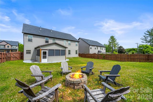 4 Henbit Way, Arden, NC 28704