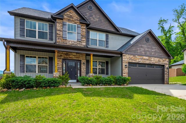 4 Henbit Way, Arden, NC 28704