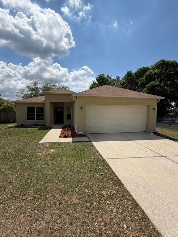 1047 JAYHIL DRIVE, Minneola, FL 34715