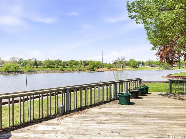 2857 Riverwood Court, Port Huron, MI 48060