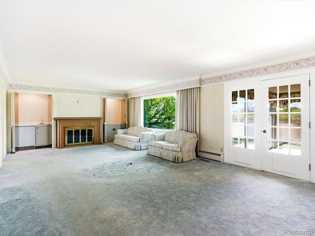 2857 Riverwood Court, Port Huron, MI 48060