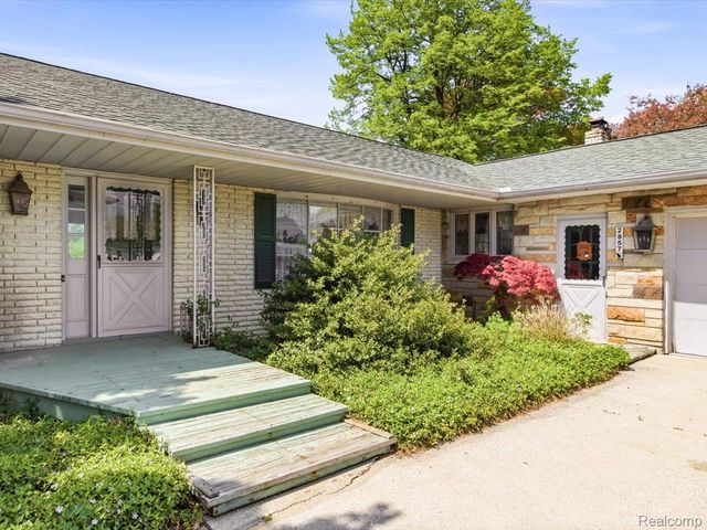 2857 Riverwood Court, Port Huron, MI 48060