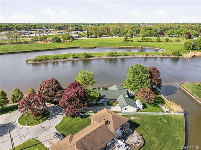 2857 Riverwood Court, Port Huron, MI 48060