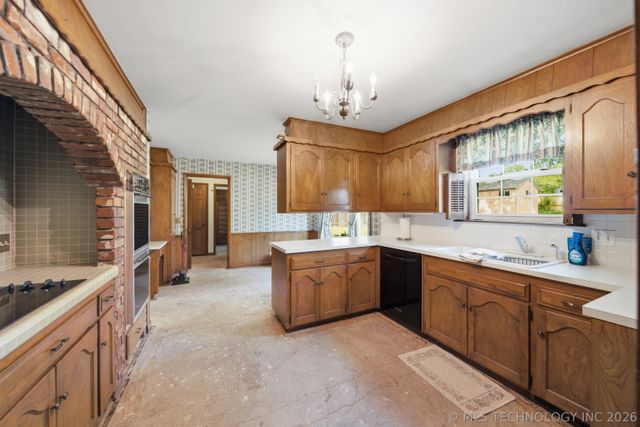 6721 S 71st East Avenue, Tulsa, OK 74133