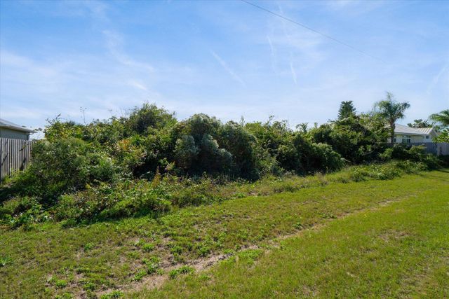 5 Rollins Dunes Dr, Palm Coast, FL 32137