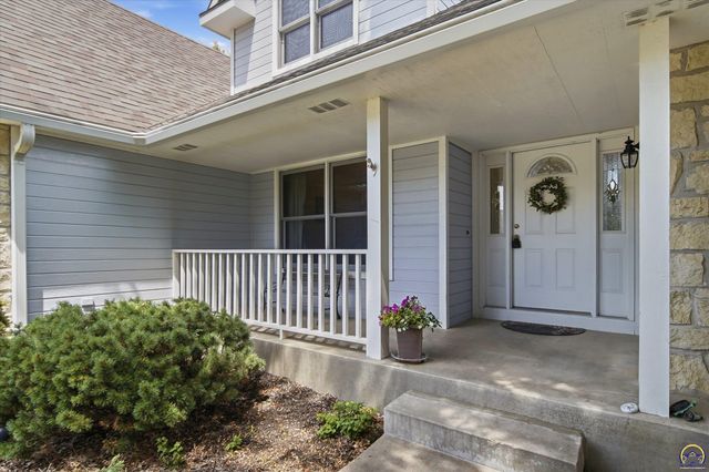 810 SW Mifflin RD, Topeka, KS 66606