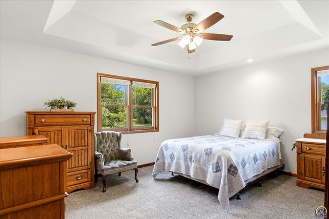 810 SW Mifflin RD, Topeka, KS 66606