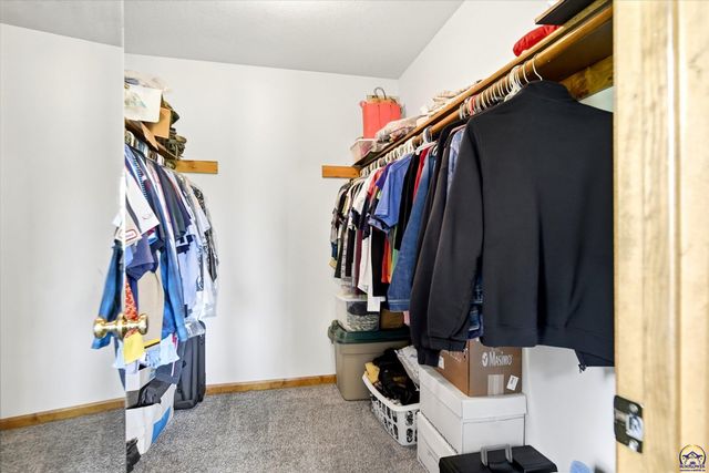 810 SW Mifflin RD, Topeka, KS 66606