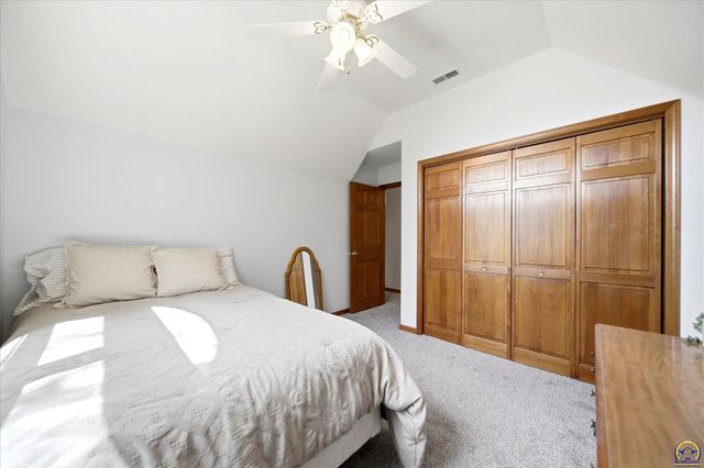 810 SW Mifflin RD, Topeka, KS 66606