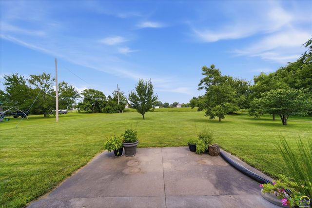 810 SW Mifflin RD, Topeka, KS 66606