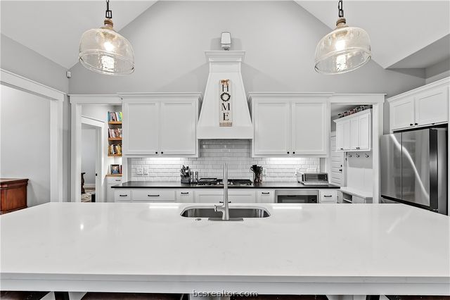 3509 Parmer Creek Court, College Station, TX 77845