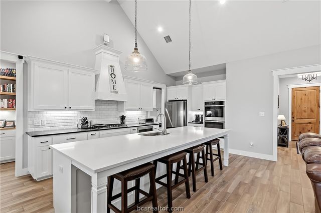 3509 Parmer Creek Court, College Station, TX 77845