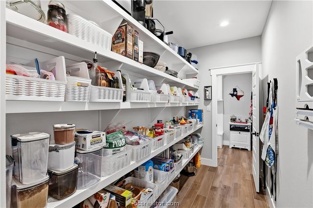 3509 Parmer Creek Court, College Station, TX 77845