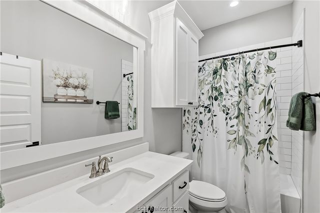 3509 Parmer Creek Court, College Station, TX 77845