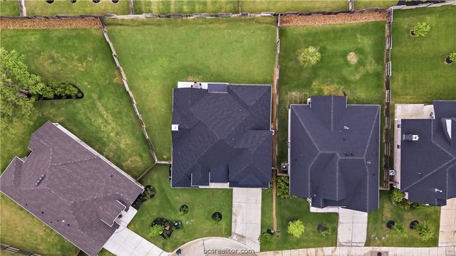 3509 Parmer Creek Court, College Station, TX 77845