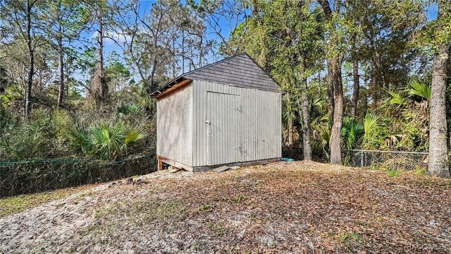 11080 W Cedar Lake Drive, Crystal River, FL 34428
