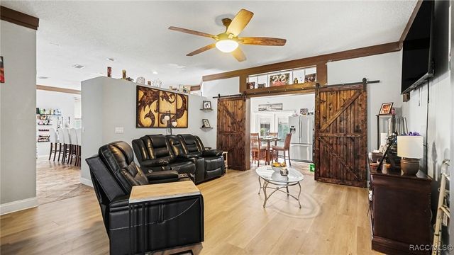 11080 W Cedar Lake Drive, Crystal River, FL 34428