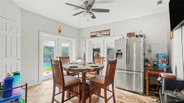 11080 W Cedar Lake Drive, Crystal River, FL 34428