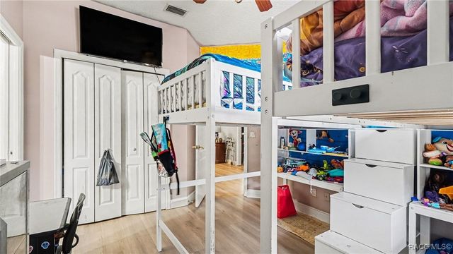 11080 W Cedar Lake Drive, Crystal River, FL 34428