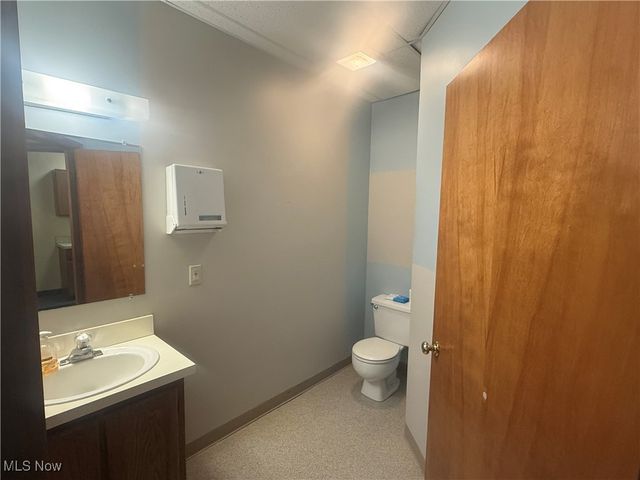 10900 Pearl Road C2, Strongsville, OH 44136