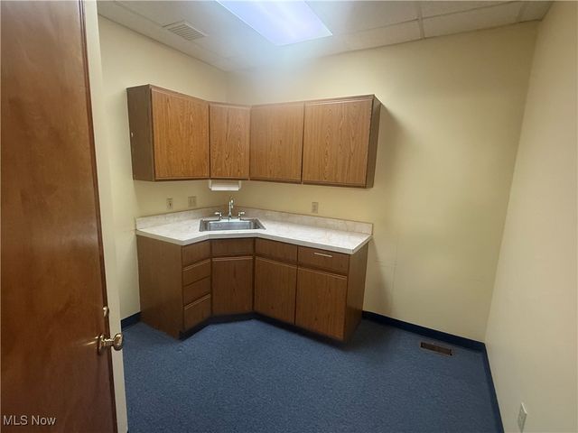 10900 Pearl Road C2, Strongsville, OH 44136