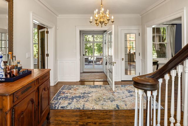 2774 W Lake Of The Isles Parkway, Minneapolis, MN 55416