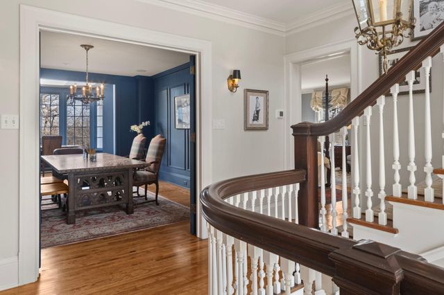 2774 W Lake Of The Isles Parkway, Minneapolis, MN 55416