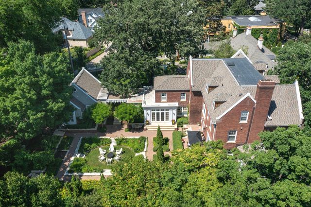 2774 W Lake Of The Isles Parkway, Minneapolis, MN 55416