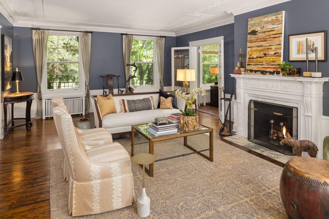 2774 W Lake Of The Isles Parkway, Minneapolis, MN 55416