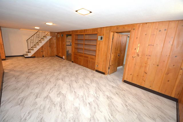 1708 S Woodlawn Blvd, Wichita, KS 67218