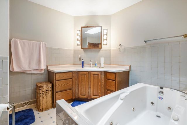 9371 S Chicago ROAD, Oak Creek, WI 53154
