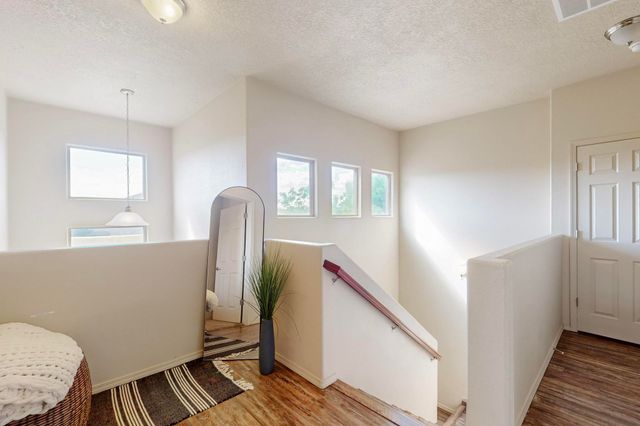 2331 Gandert Avenue SE, Albuquerque, NM 87106