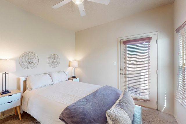 2331 Gandert Avenue SE, Albuquerque, NM 87106