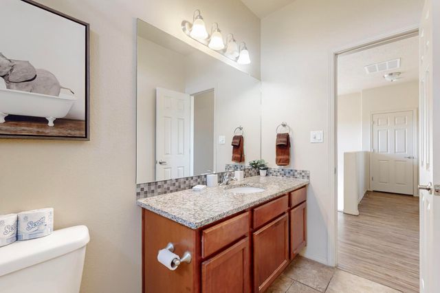 2331 Gandert Avenue SE, Albuquerque, NM 87106