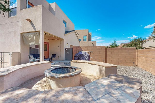 2331 Gandert Avenue SE, Albuquerque, NM 87106