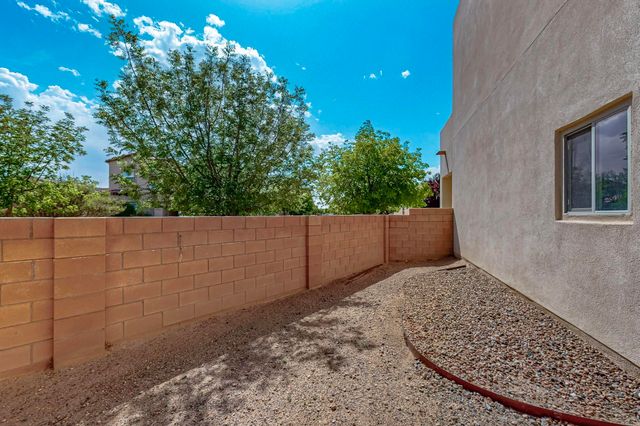 2331 Gandert Avenue SE, Albuquerque, NM 87106