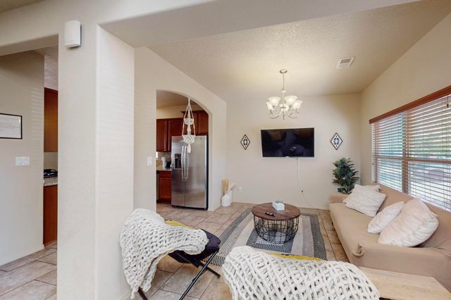 2331 Gandert Avenue SE, Albuquerque, NM 87106