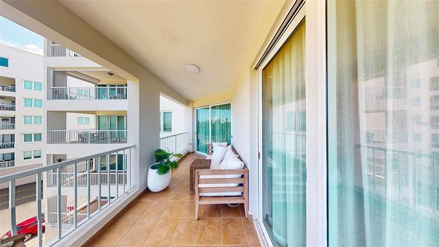 00690 COND TREASURE POINT 543, Vega Alta, PR 00692