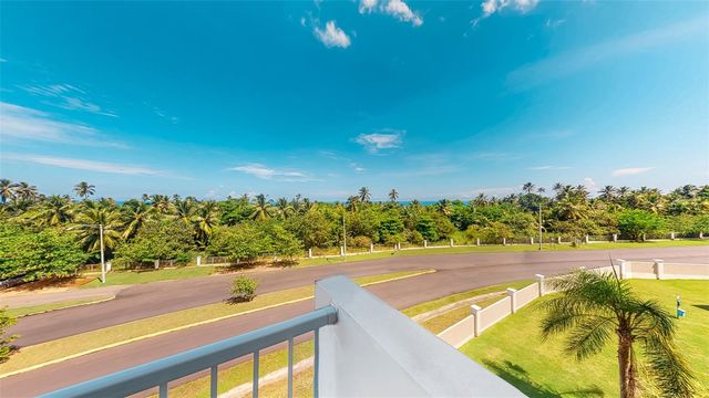 00690 COND TREASURE POINT 543, Vega Alta, PR 00692