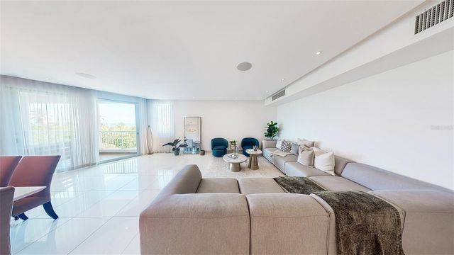 00690 COND TREASURE POINT 543, Vega Alta, PR 00692