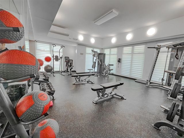 00690 COND TREASURE POINT 543, Vega Alta, PR 00692